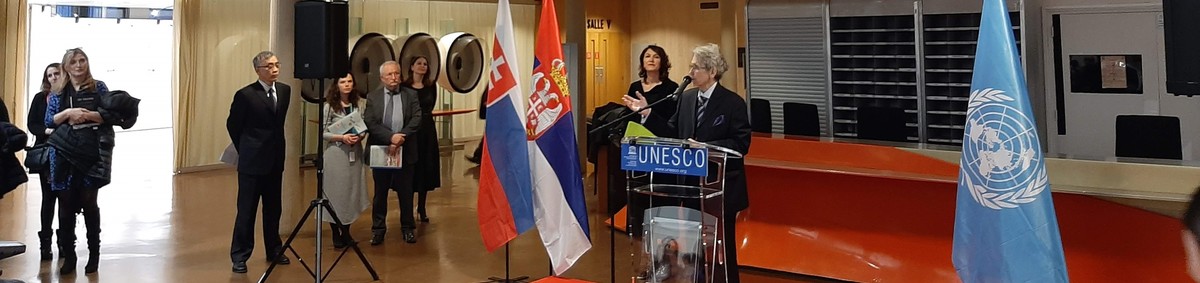 21. február - UNESCO si pripomína Medzinárodný deň materinského jazyka aj výstavou umenia slovenskej komunity žijúcej v Srbsku